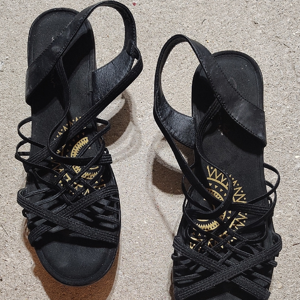 Skechers Black Strappy Sandals